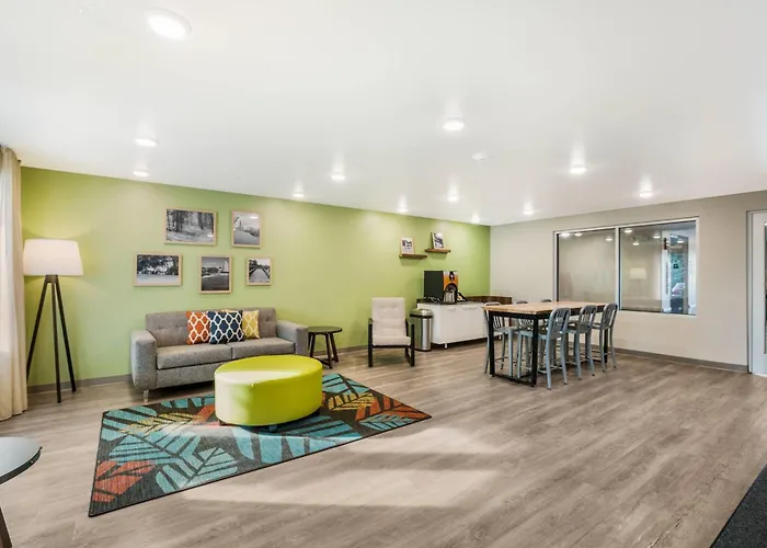 Woodspring Suites Elgin - Chicago